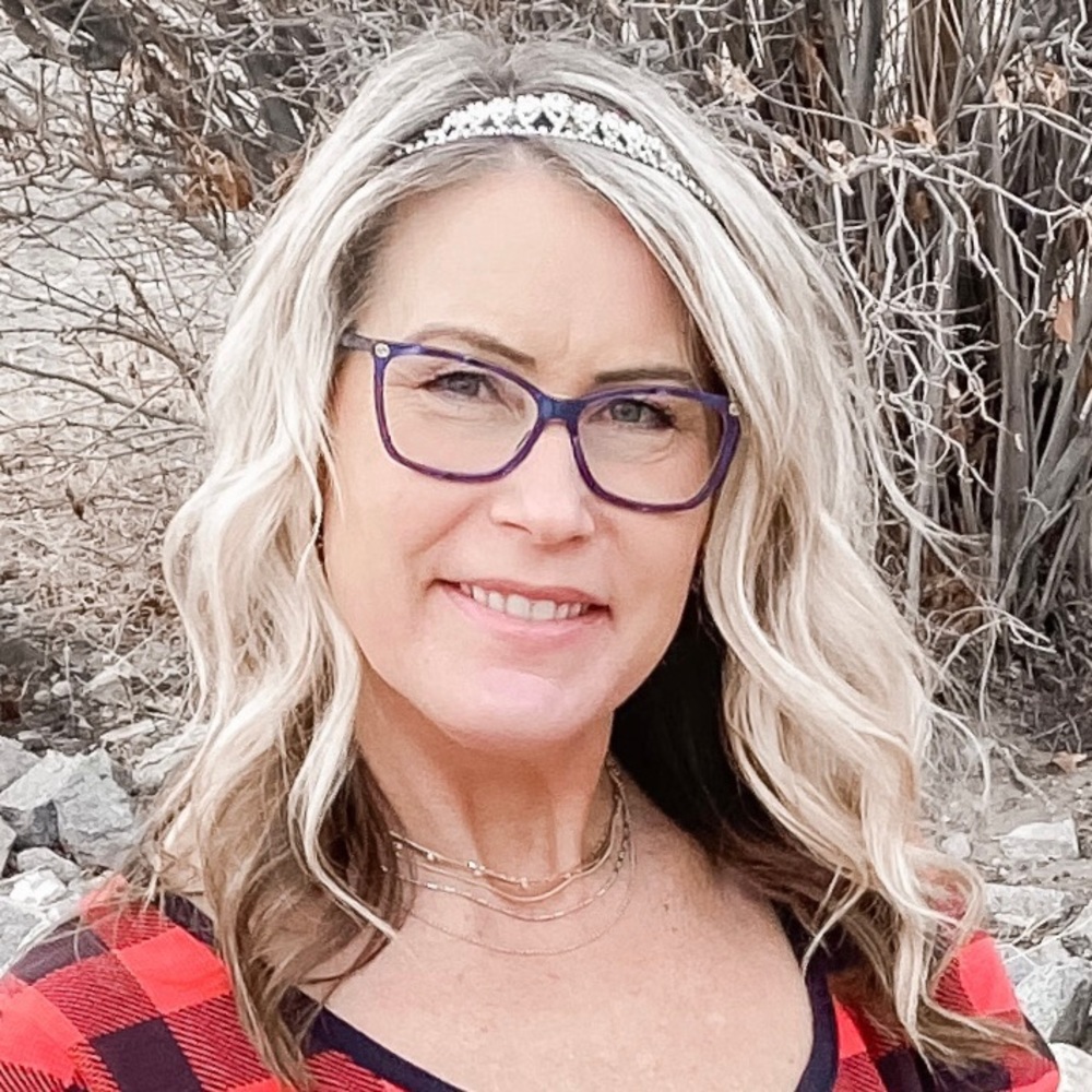 Meet your Posher, Lori
